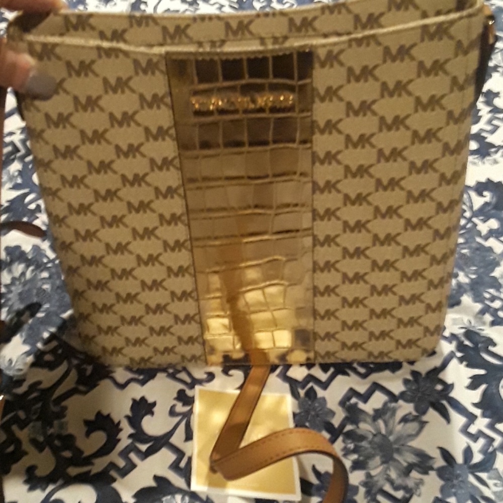 Brand New Michael Kors Purse